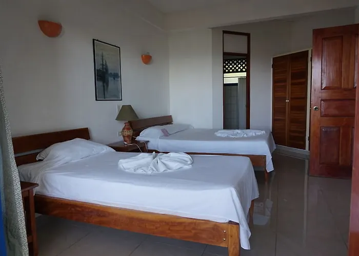 Heights Aparthotel 3*